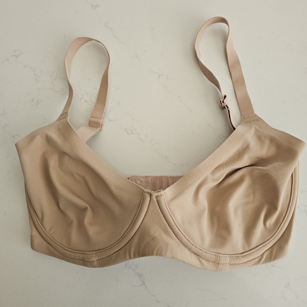 Skims Fits Everybody Unlined Demi Bra 32DDD 32F
